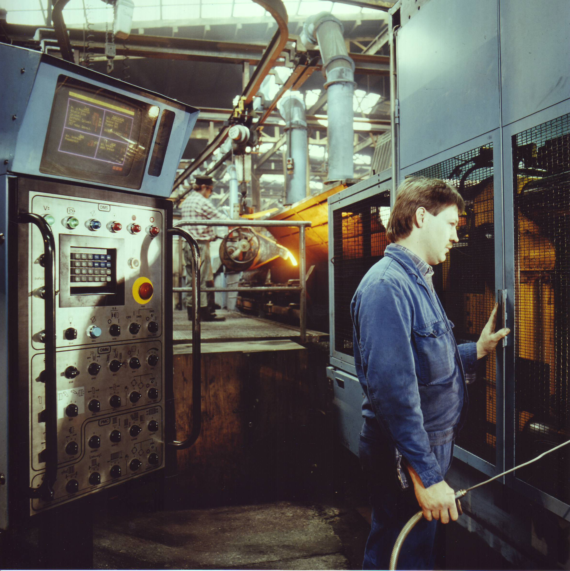 1977